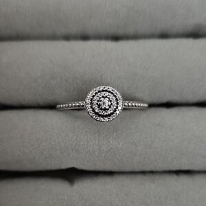 Elegant Silver Women's Ring